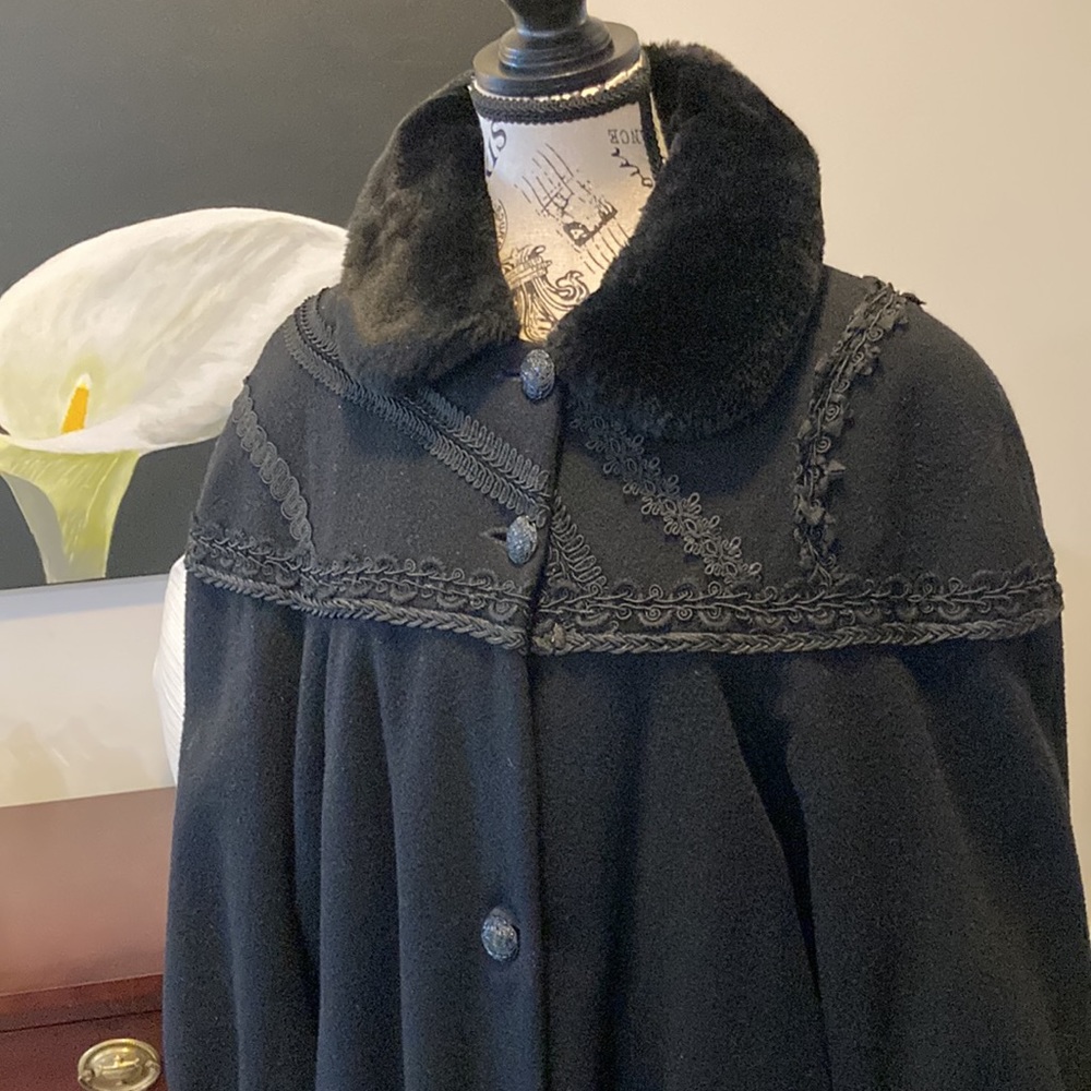 Suttles & Seawinds Vintage 1992 Fine Romance Coat